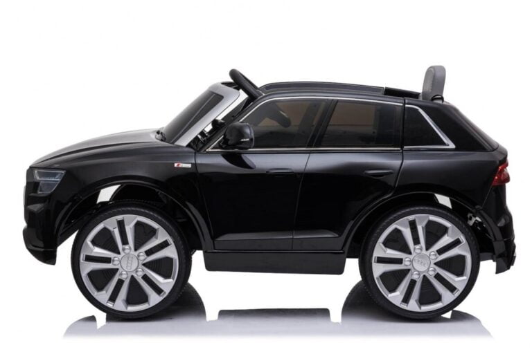 Audi Q8 Licencirani Auto Na Akumulator Crni 1.jpg