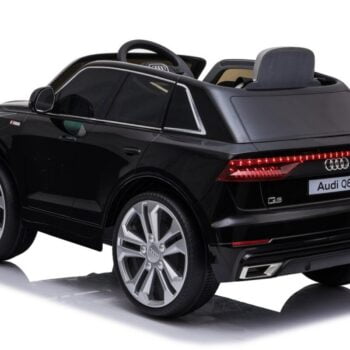 Audi Q8 Licencirani Auto Na Akumulator Crni 2.jpg