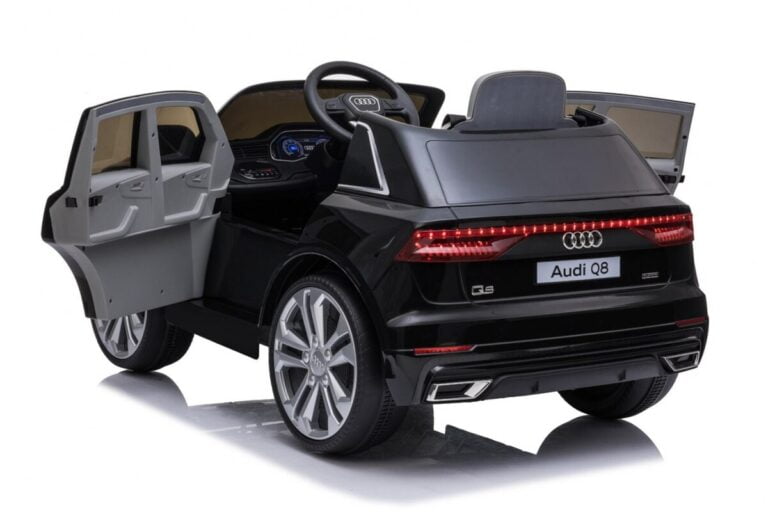 Audi Q8 Licencirani Auto Na Akumulator Crni 6.jpg