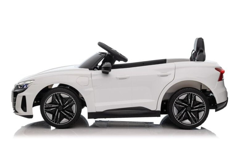 Audi E Tron Gt Glacier White Auto Na Akumulator 1.jpg