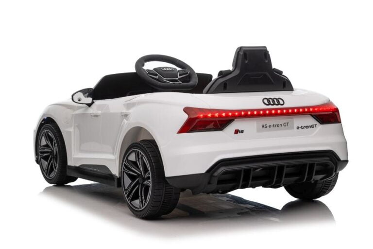 Audi E Tron Gt Glacier White Auto Na Akumulator 2.jpg