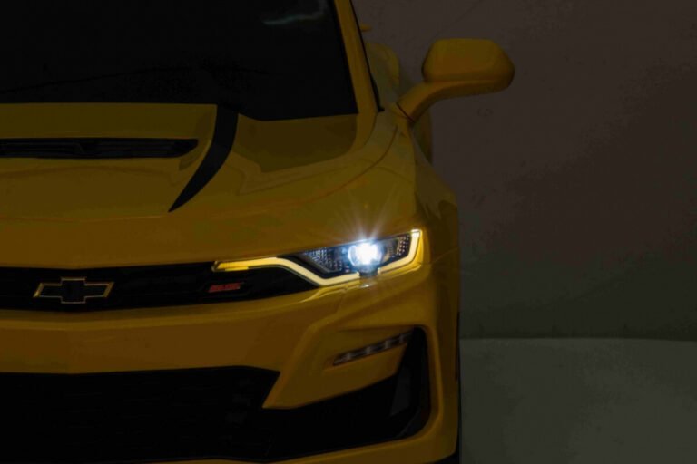 Chevrolet Camaro Optimus Yellow Auto Na Akumulator 7.jpg