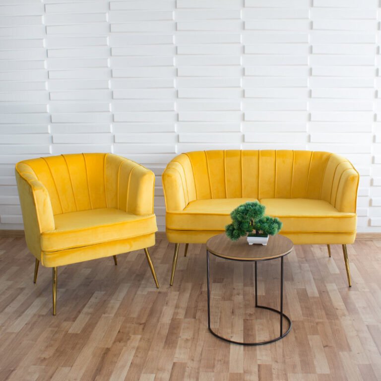 Fotelja Otta Kich Yellow 4.jpg