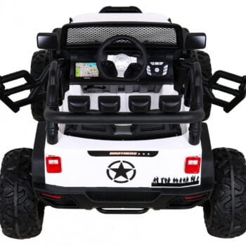 Jeep Detroit 24v Pearl White 5.jpg