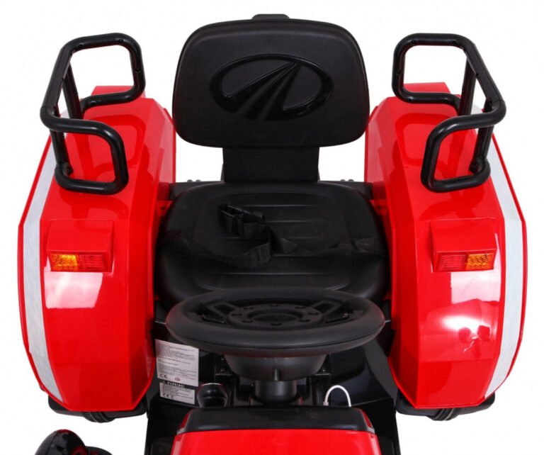 Mahindra Traktor Na Akumulator Crveni 6.jpg