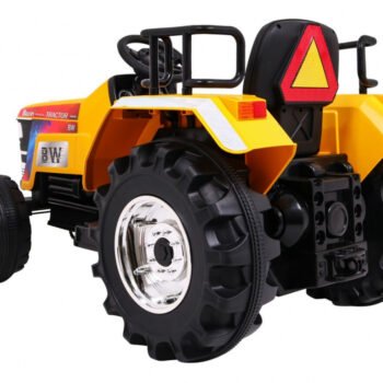 Mahindra Traktor Na Akumulator Zuti 4.jpg