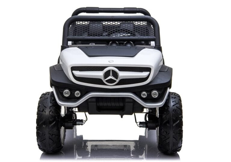 Mercedes Unimog Polar White Auto Na Akumulator 1.jpg