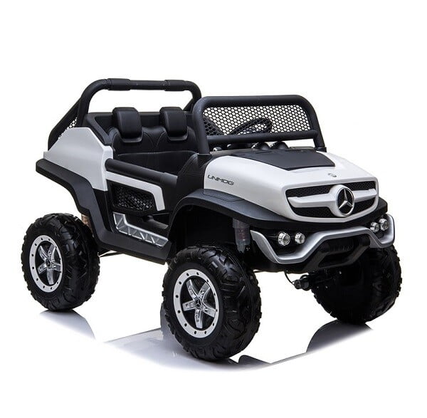 Mercedes Unimog Polar White Auto Na Akumulator.jpg