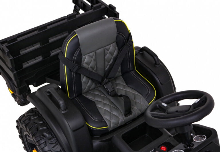 Traktor Titanium Z Przyczepa Czarny 47401 1200.jpg