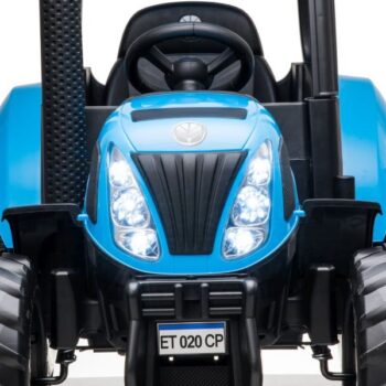 Traktor Na Akumulator New Holland 4.jpg