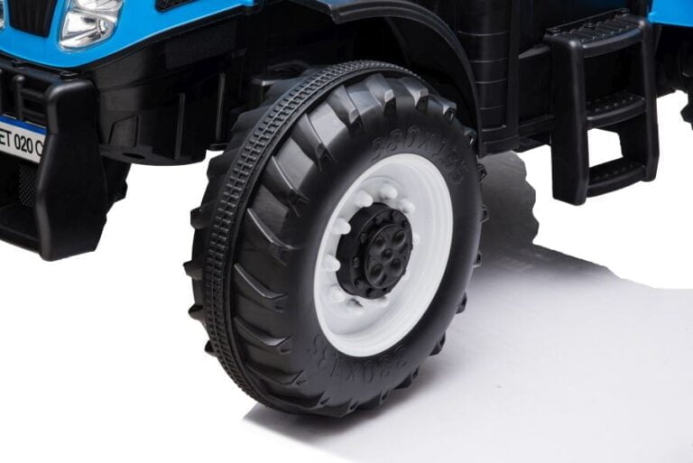 Traktor Na Akumulator New Holland 6.jpg
