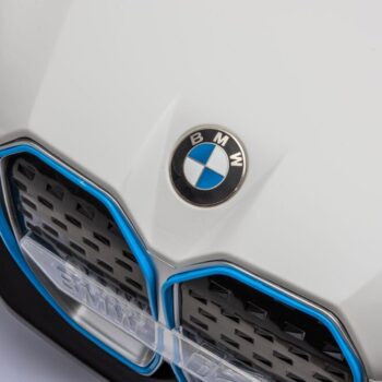 Auto Na Akumulator Bmw I4 Bijeli Limited 1.jpg