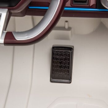Auto Na Akumulator Bmw I4 Bijeli Limited 10.jpg
