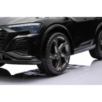Audi Sq8 Black Auto Na Akumulator 4