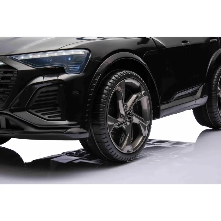 Audi Sq8 Black Auto Na Akumulator 4